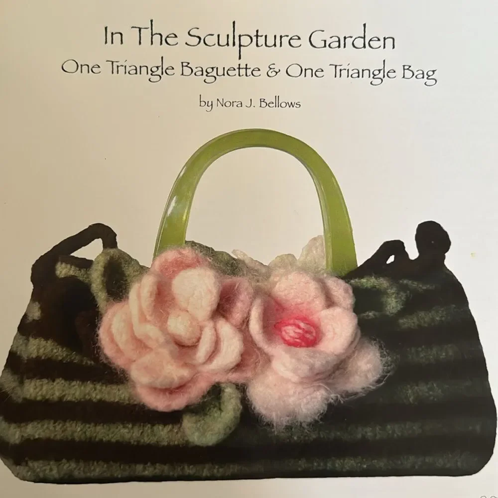Noni Bag Pattern In The Sculpture Garden by Nora J. Bellows NWT
